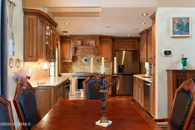 6 Hillcrest Road, Manalapan Township, NJ 07726 - Photo 2