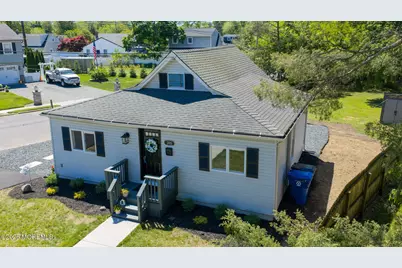 310 East Road, Belford, NJ 07718 - Photo 4