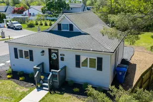 310 E Rd, Belford, NJ 07718 - Photo 4