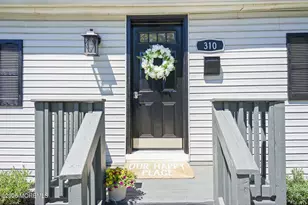 310 E Rd, Belford, NJ 07718 - Photo 4