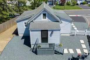 310 E Rd, Belford, NJ 07718 - Photo 32