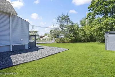 310 East Road, Belford, NJ 07718 - Photo 36