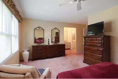 19 Alexandria Drive, Manalapan Township, NJ 07726 - Photo 22