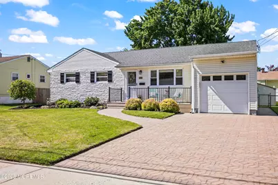 29 Surrey Drive, Hamilton Square, NJ 08690 - Photo 2