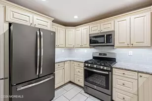 37 Morgan Pl, East Brunswick Township, NJ 08816 - Photo 14