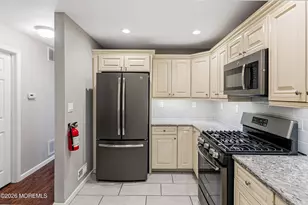 37 Morgan Pl, East Brunswick Township, NJ 08816 - Photo 16