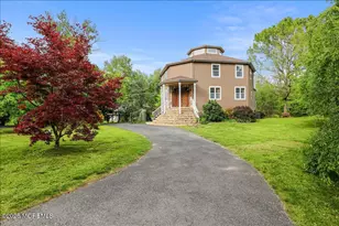 314 Smithburg Rd, Manalapan Township, NJ 07726 - Photo 2