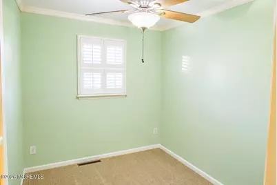 839 N Concourse, Keyport, NJ 07735 - Photo 8