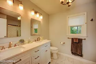 40 Woodstock Pl, Freehold, NJ 07728 - Photo 24