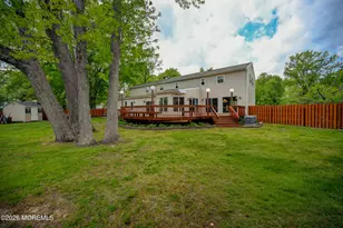 40 Woodstock Pl, Freehold, NJ 07728 - Photo 26