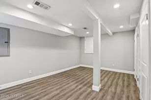 8 Summit Rd, Neptune Township, NJ 07753 - Photo 18