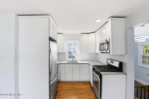 8 Summit Rd, Neptune Township, NJ 07753 - Photo 8