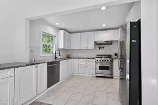 710 Reef Dr, Neptune Township, NJ 07753 - Photo 16