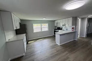 43 Parker St, Freehold, NJ 07728 - Photo 10