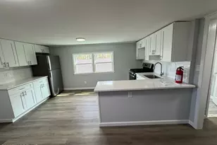 43 Parker St, Freehold, NJ 07728 - Photo 6