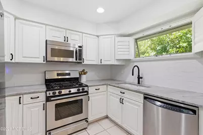 10 Sea Point Drive, Point Pleasant, NJ 08742 - Photo 24