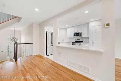 7 Harbor Bay Circle, Laurence Harbor, NJ 08879 - Photo 10