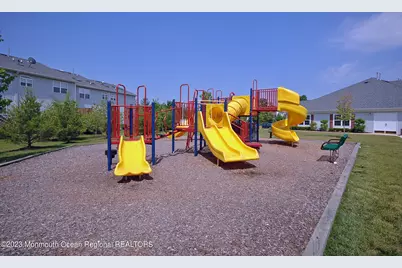 7 Harbor Bay Circle, Laurence Harbor, NJ 08879 - Photo 44