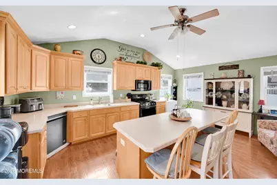 1145 Windward Avenue, Beachwood, NJ 08722 - Photo 10