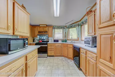 25 Village Road, Morganville, NJ 07751 - Photo 12