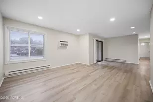 14 Pine Cluster Cir, Manalapan Township, NJ 07726 - Photo 10