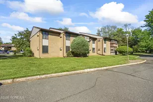 14 Pine Cluster Cir, Manalapan Township, NJ 07726 - Photo 26