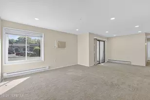 14 Pine Cluster Cir, Manalapan Township, NJ 07726 - Photo 6