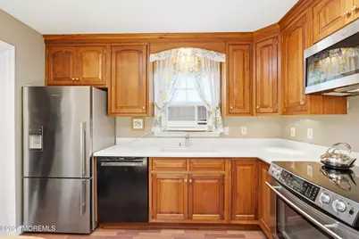 1502 Romaine Parkway, Ocean Twp, NJ 07712 - Photo 12