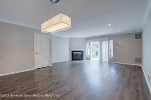16 Gloucester Ct, Freehold, NJ 07728 - Photo 10