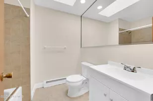 27 Tropicana Ct, Toms River Township, NJ 08757 - Photo 20