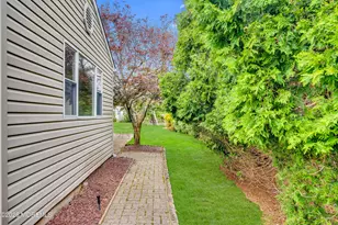 27 Tropicana Ct, Toms River Township, NJ 08757 - Photo 32