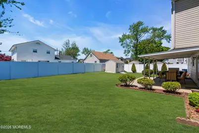 52 Cresci Boulevard, Hazlet Township, NJ 07730 - Photo 4