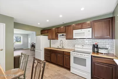 21 A Texas Boulevard, Whiting, NJ 08759 - Photo 10