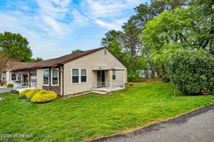 14C Amesbury Rd, Whiting, NJ 08759 - Photo 4