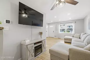 16 Village Green Way, Hazlet Township, NJ 07730 - Photo 10