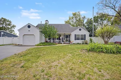 125 Gangway Lane, Manahawkin, NJ 08050 - Photo 4