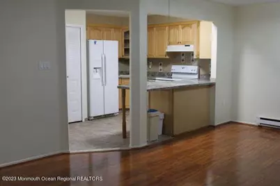 134 Amberly Drive #F, Manalapan Township, NJ 07726 - Photo 4