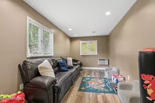 24 Jubilee Cir, Aberdeen Township, NJ 07747 - Photo 22