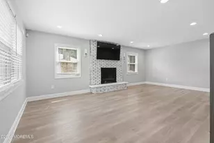 24 Jubilee Cir, Aberdeen Township, NJ 07747 - Photo 8