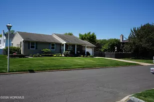 35 Cliffwood Dr, Neptune Township, NJ 07753 - Photo 4