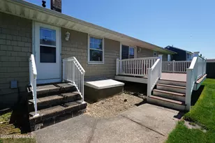 35 Cliffwood Dr, Neptune Township, NJ 07753 - Photo 46