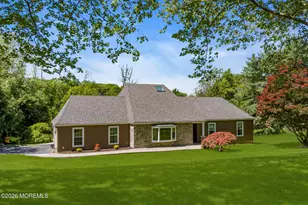 12 Briarhill Rd, Holmdel, NJ 07733 - Photo 2