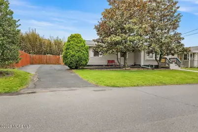 339 Raritan Boulevard, Keyport, NJ 07735 - Photo 4