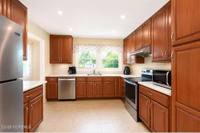 19 Prescott Drive, Marlboro Township, NJ 07746 - Photo 10