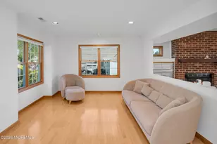 25 Cherry Hill Ln, Manalapan Township, NJ 07726 - Photo 6