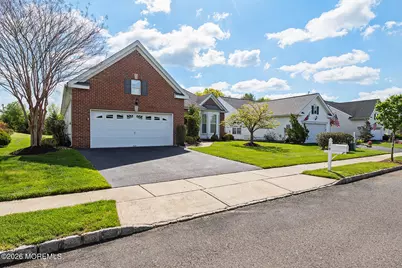 14 Williamsburg Court, Allentown, NJ 08501 - Photo 2