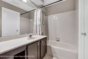 131 Wellington Ct, Manalapan Township, NJ 07726 - Photo 20