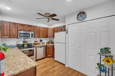 42 Manchester Court, Red Bank, NJ 07701 - Photo 18