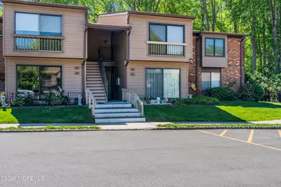 42 Manchester Court, Red Bank, NJ 07701 - Photo 2