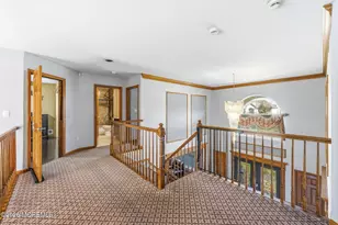 335 Hutchinson Dr, Freehold, NJ 07728 - Photo 32
